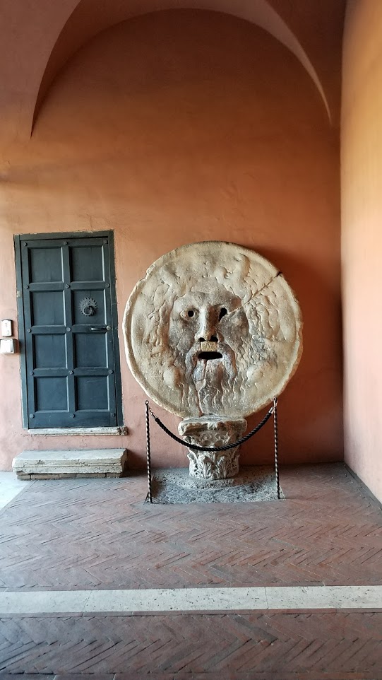 イタリア ローマ 真実の鏡
